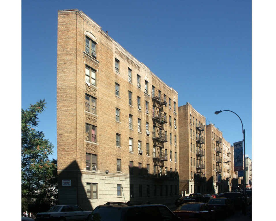 Photo - 731 Gerard Ave