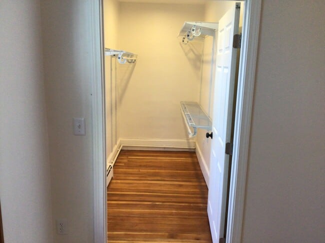 Photo - 10 1/2 Bentley St Unit #2