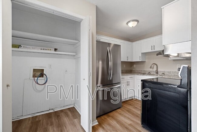Photo - 4225 Schooner Trail Unit #B