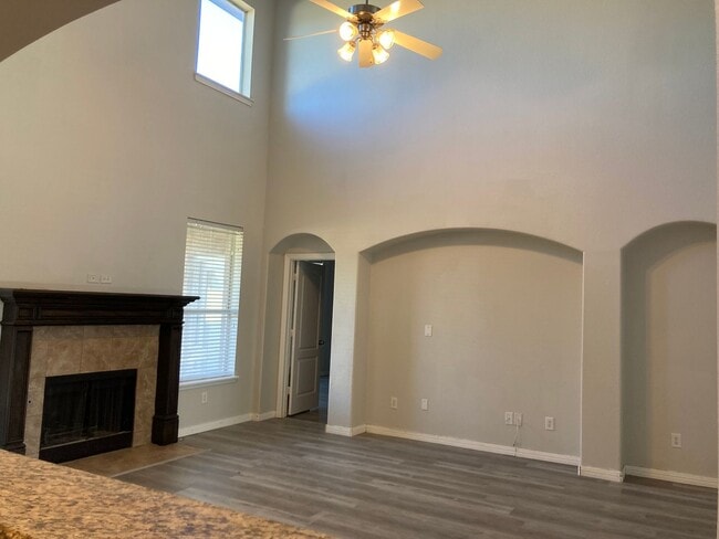 Photo - 2 Story Home!