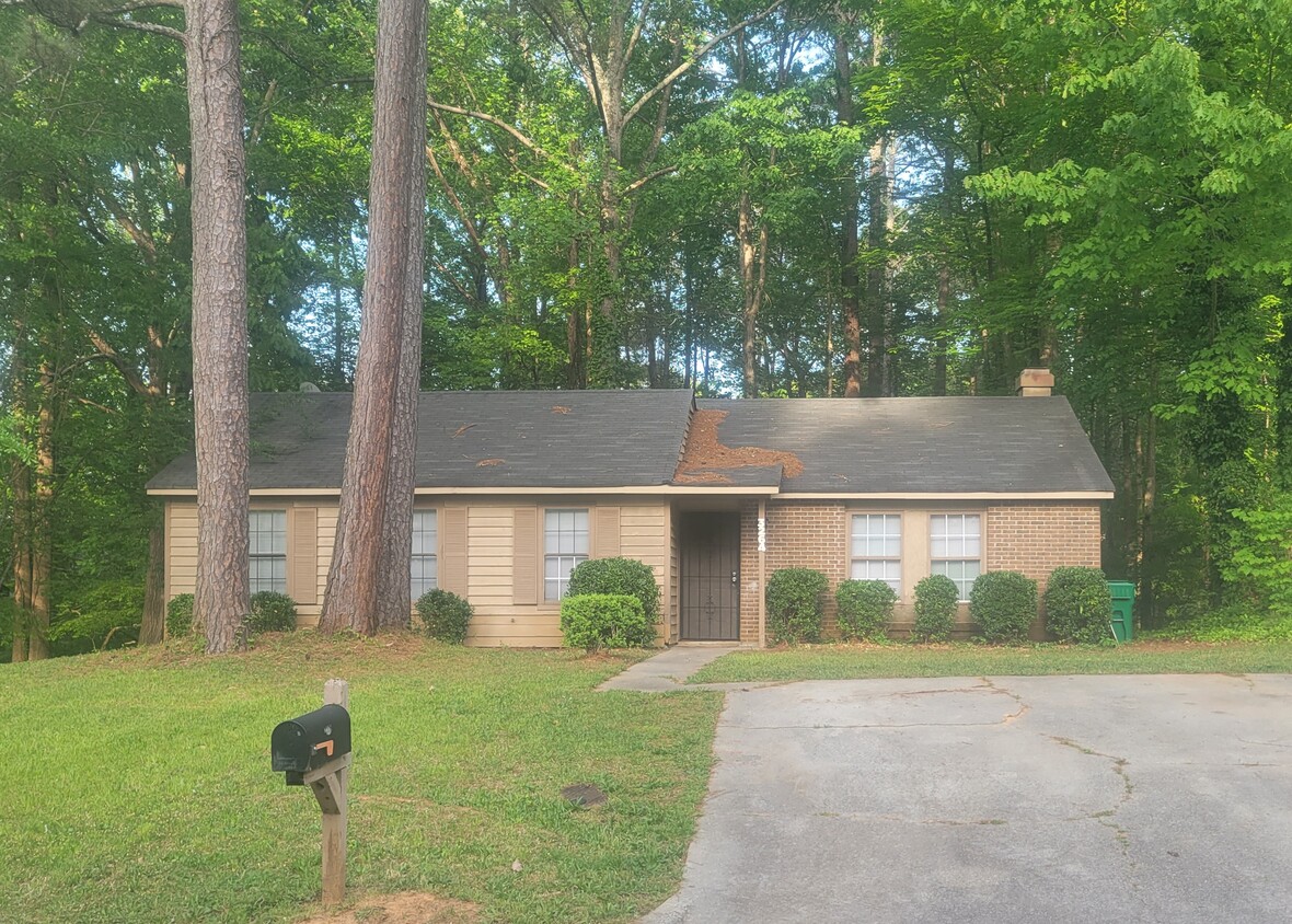 Brisbane Way - 3264 Brisbane Way (Stonecrest, GA)