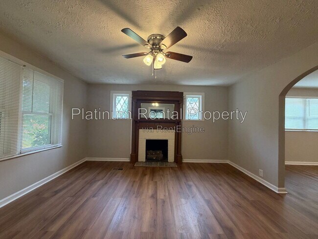 Photo - 3224 Forrest Hills Dr SW