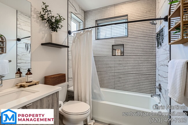 Photo - 1230 Perry St