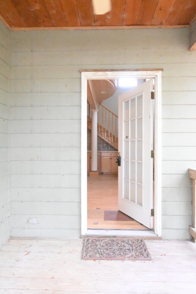 Photo - 1154 Cottage Rd