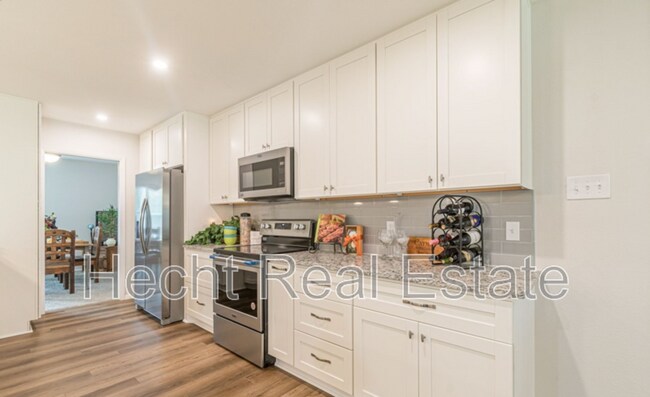 Photo - 157 Persia Dr