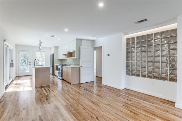 Photo - 1820 Mariposa Dr