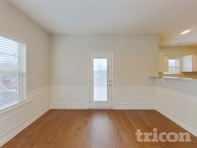 Photo - 1048 Solomon Ln