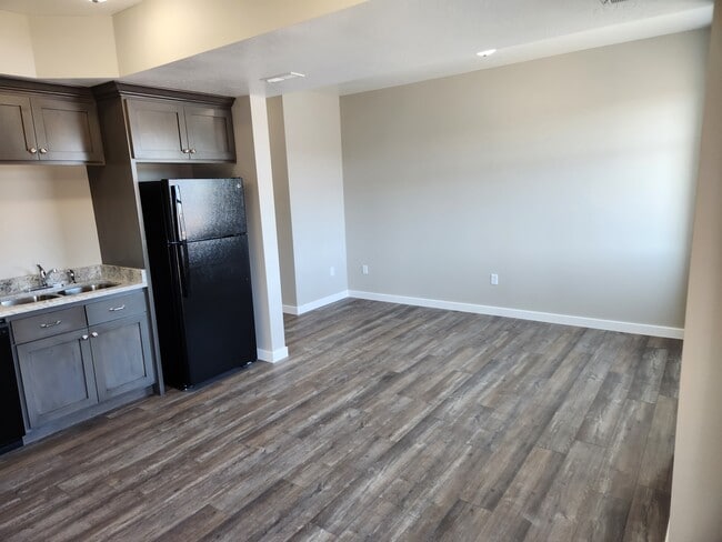 Living Room - Town Square Apartments