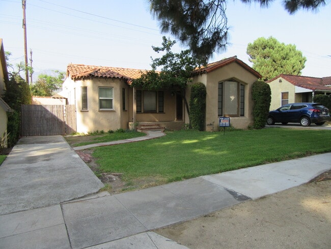 Photo - 905 Coronado Dr Casa
