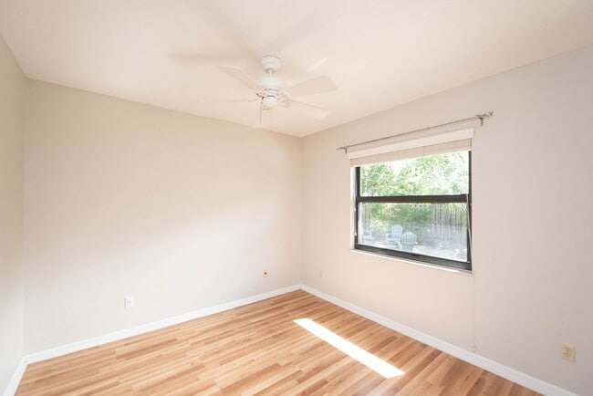 Photo - Beach or River? Beautiful Pool Rental