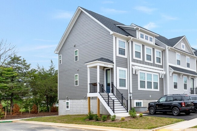 Building Photo - 2232 Leeham St Unit B