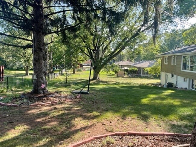 Photo - 401 Rhode Island Ave S