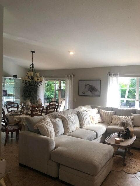 Photo - 590 Juniper Pl