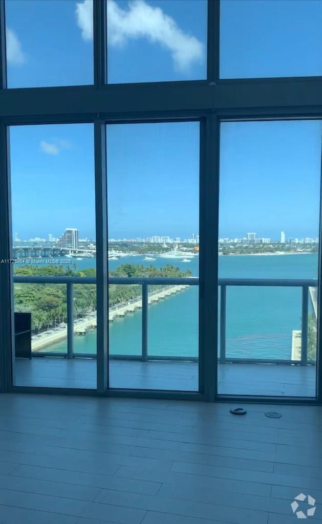 Building Photo - 888 Biscayne Blvd Unit 1102 Rental