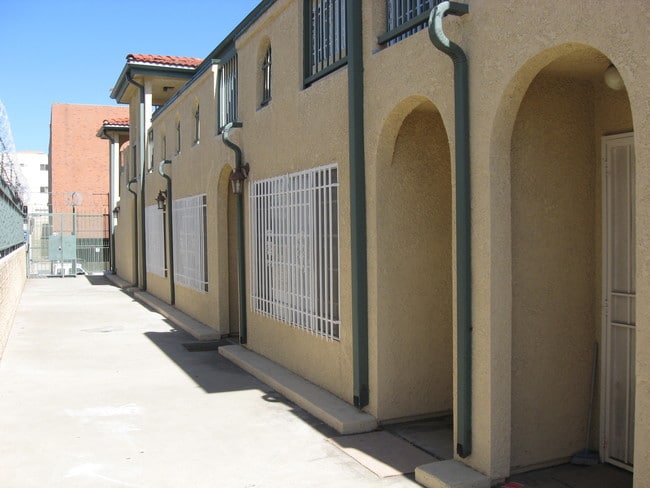 Photo - Gramercy Manor