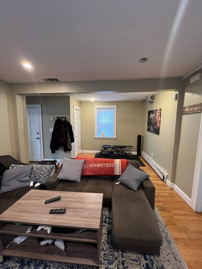 Photo - 735 Somerville Ave Unit 3