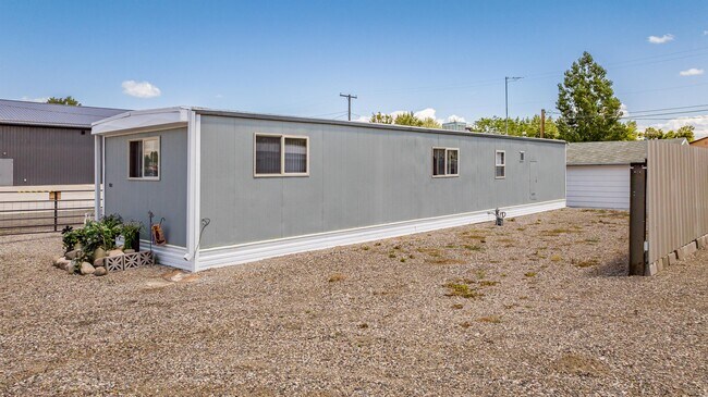 Photo - 503 2nd Ave W