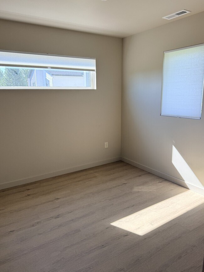 Photo - 1414 Silver Cir Unit 3