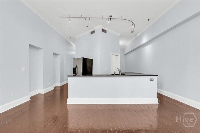Photo - 321 W Broughton St Condo Unit 5