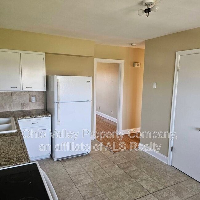 Photo - 2910 Abigail Dr