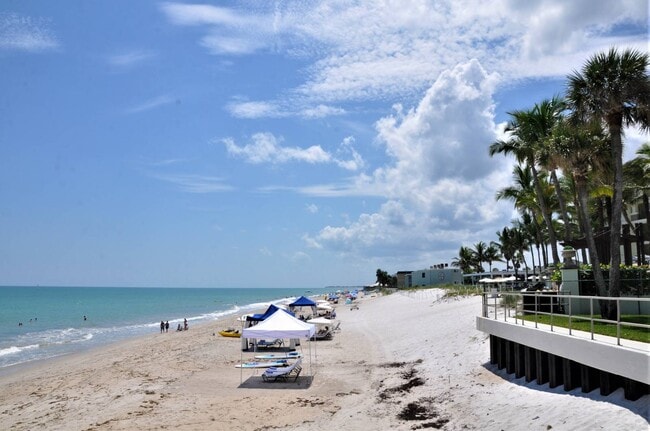 Building Photo - 3554 Ocean Dr Unit PH2S