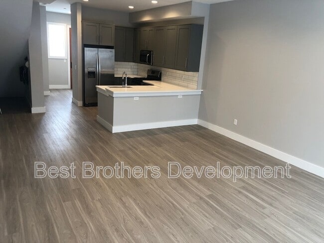 Photo - 4779 South Park Ave Unit 3