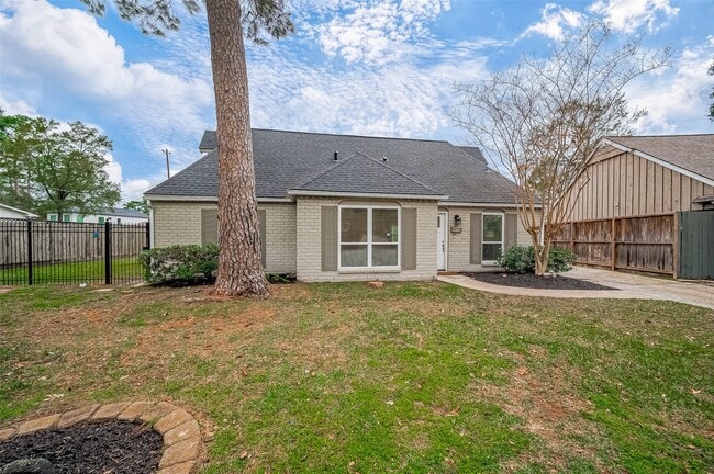 Photo - 1739 Nocturne Ln