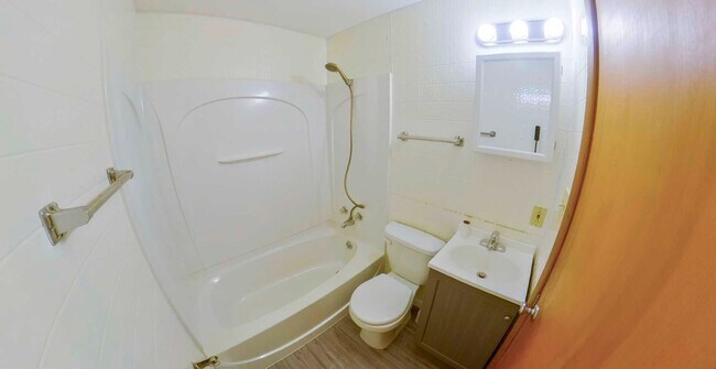 Photo - 820 Griffith Unidad #2