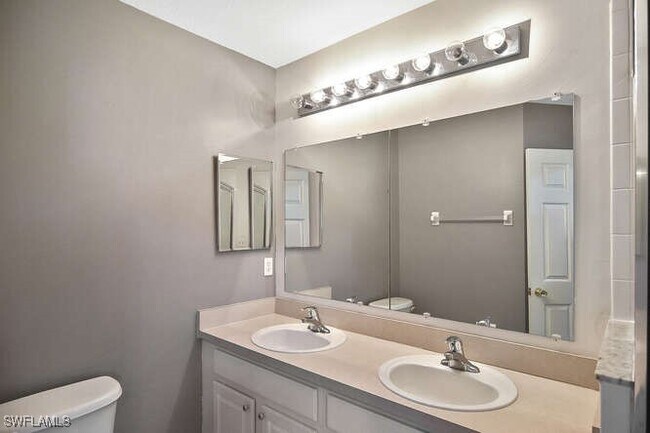 Building Photo - 10100 Poppy Hill Dr Rental