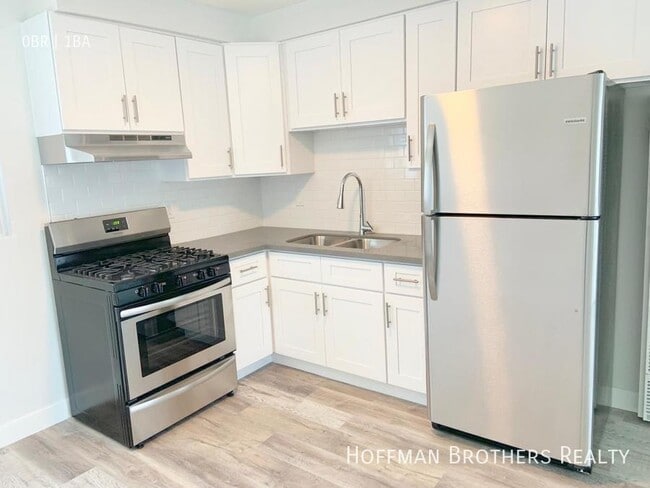 Building Photo - 4050 W El Segundo Blvd