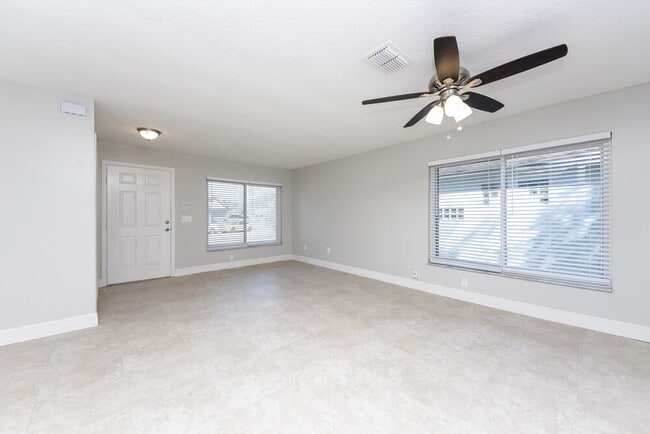 Photo - 9522 Chandon Dr