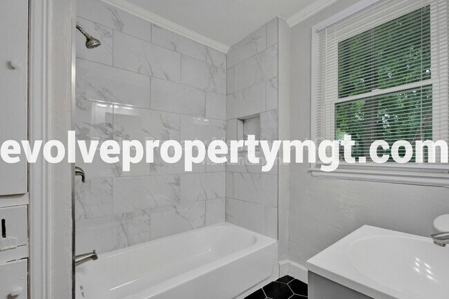 Building Photo - 4089 Tutwiler Ave