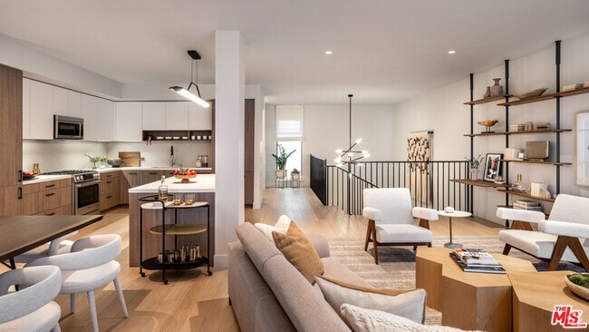 Building Photo - 9001 Santa Monica Blvd Unit 307 Rental