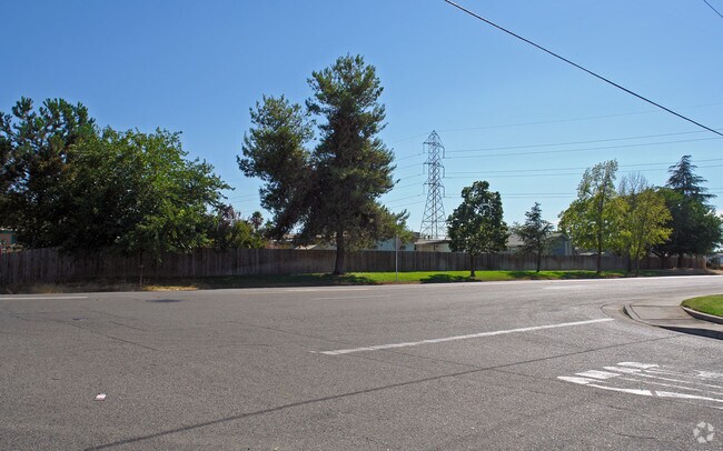 Photo - Village Green Mobile Home Park