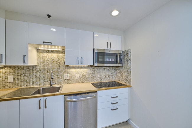 Photo - 950 Massachusetts Ave Unit 2C