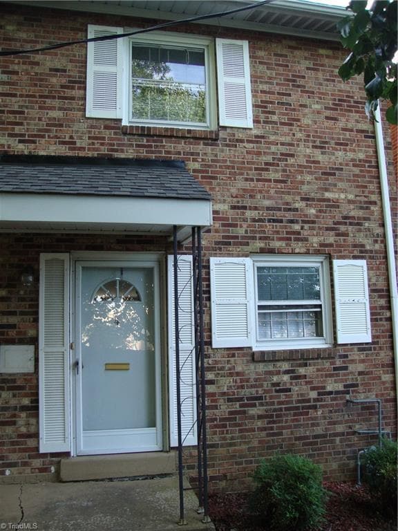 Photo - 101 Oxford Pl