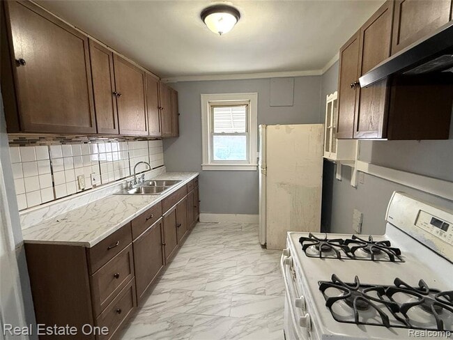 Photo - 6117 Kenilworth St