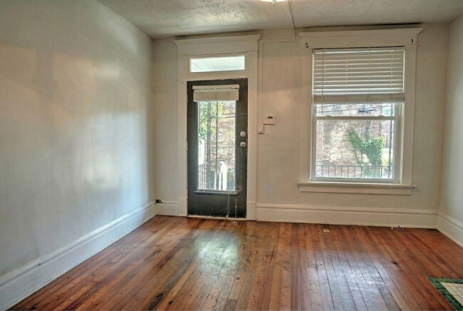 Photo - 72 Euclid Ave