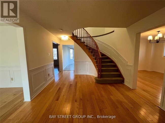 Photo - 342 Carrier Ln