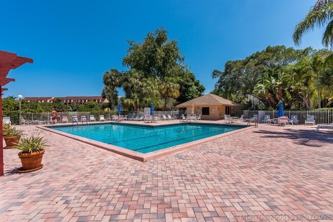 2255 Lindell Blvd Unit 4306