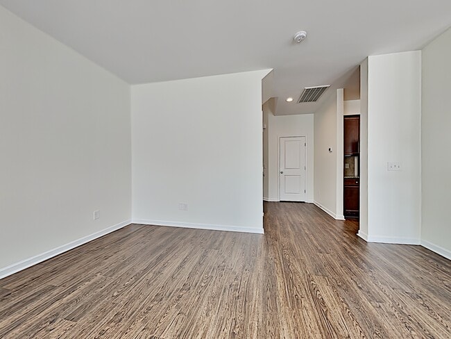 Photo - 468 Whispering Breeze Ln