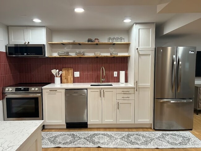 Photo - 632 NE Russell St Unit #2