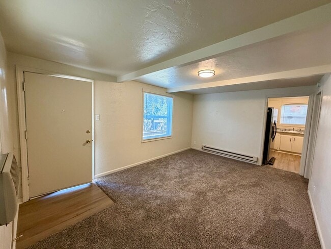 Building Photo - 2345 Eureka Way Unit 01