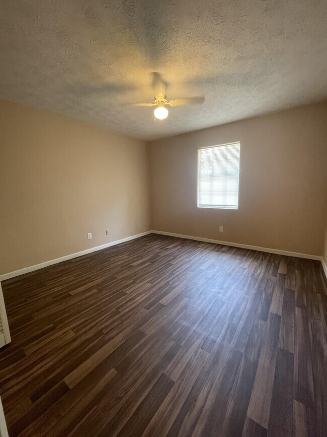 803 City Blvd Apartment For Rent in Waycross, GA