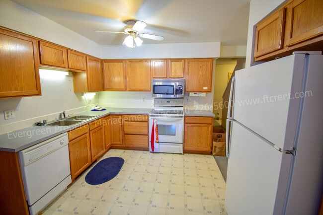 Photo - 2030 Pecos Pl