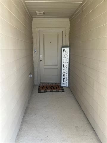 Photo - 725 Emmons Crk St