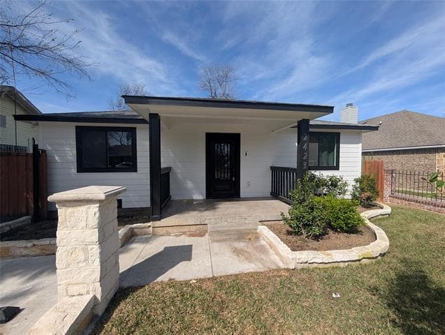 Building Photo - 2423 Maryland Ave