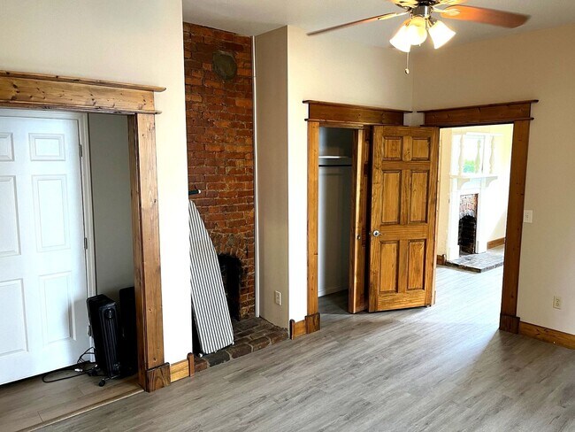 Photo - Cozy 2bed 1bath Duplex w/ Private Backyard | The Nations