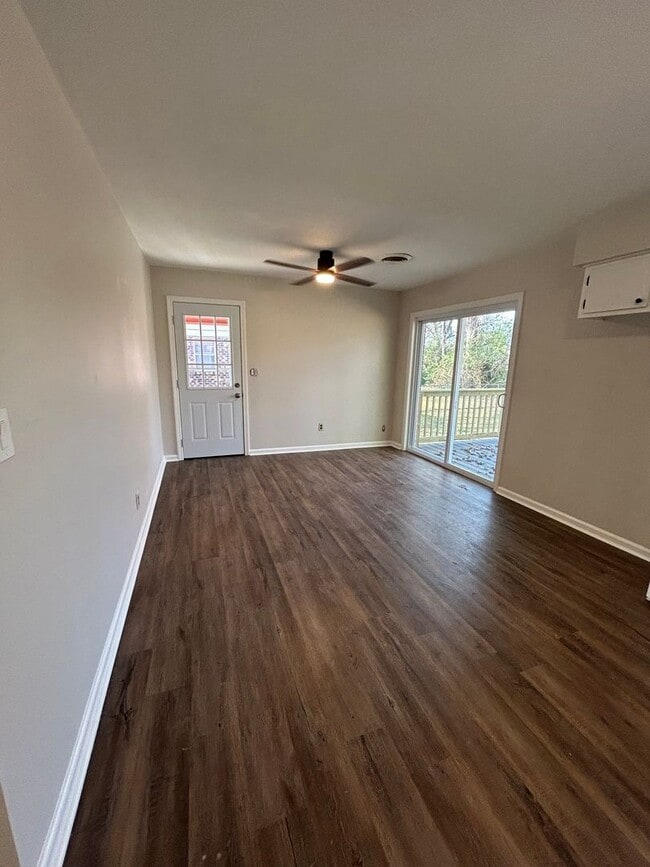 Photo - 115 Tisdale St