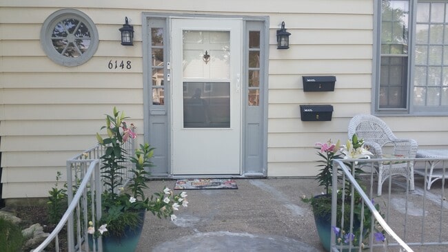Main Entrance - 6148 Winthrop Ave Unit 2